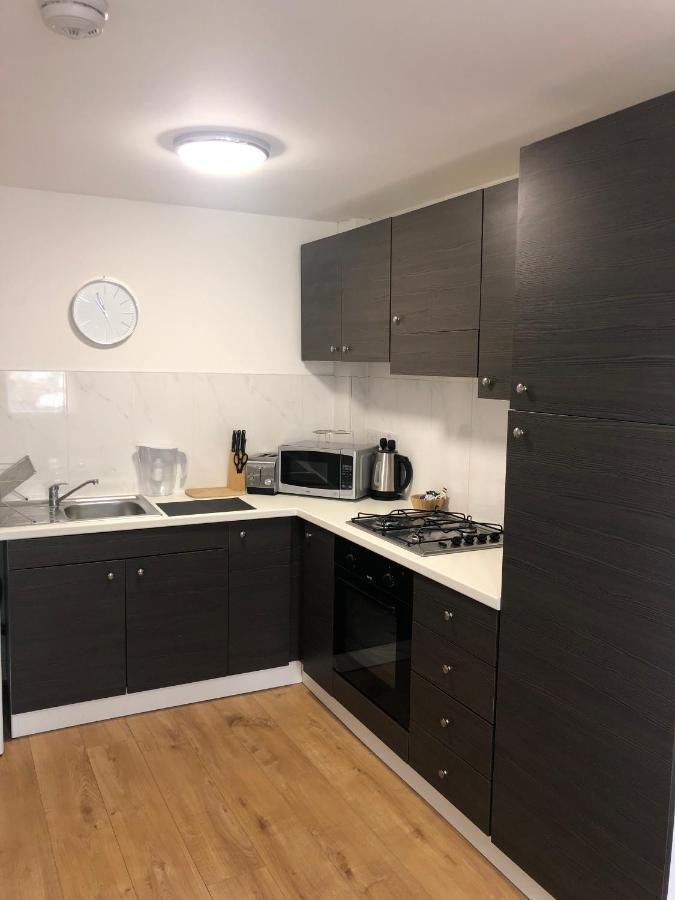2 Bedroom Large First Floor Apartment With Free Parking Loughborough Zewnętrze zdjęcie