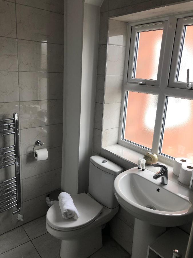2 Bedroom Large First Floor Apartment With Free Parking Loughborough Zewnętrze zdjęcie