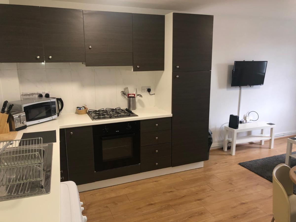 2 Bedroom Large First Floor Apartment With Free Parking Loughborough Zewnętrze zdjęcie